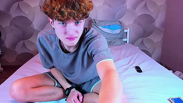 Ian Flor online show from 12-03-25, 05:56