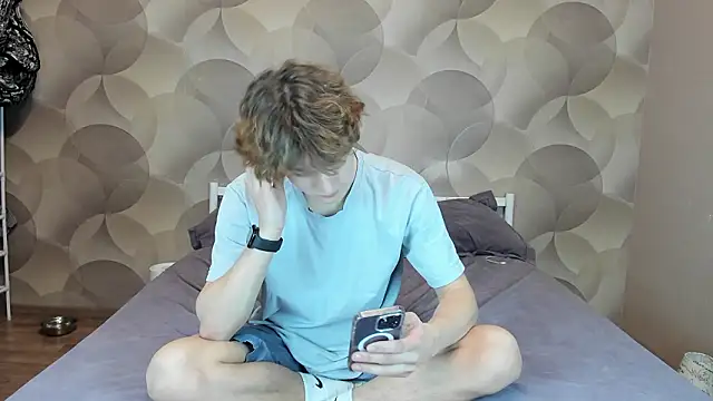 Ian Flor online show from 01-16-26, 02:43