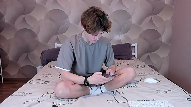 Ian Flor online show from 02-20-26, 03:14