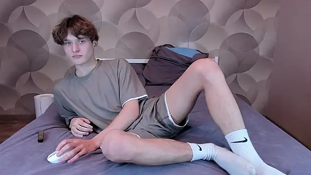 Ian Flor online show from 02-05-26, 03:19