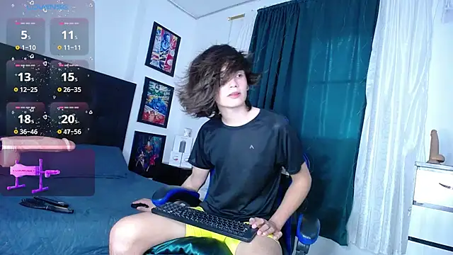 Snapshot of andyboy- chatting on 07-13-26, 10:53 andyboy- online show from 07-13-26, 10:53