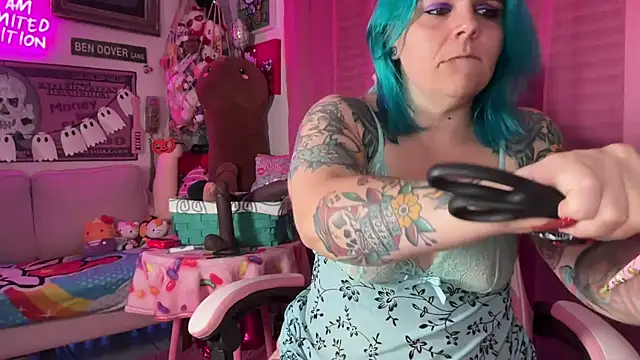 CherryBombBomb online show from 11-01-25, 05:57