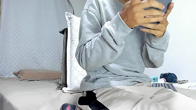 Aronxxs online show from 02-27-25, 11:06