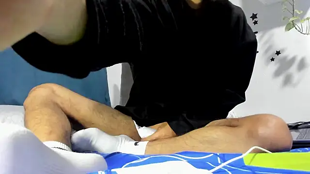 Aronxxs online show from 10-24-25, 09:41