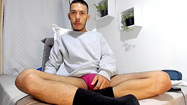 Aronxxs online show from 02-26-25, 11:00
