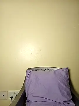 Ayrella02 online show from 09-11-25, 01:38