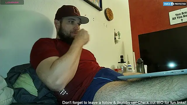 Snapshot of dikdowndaddy chatting on 05-11-26, 09:43 dikdowndaddy online show from 05-11-26, 09:43