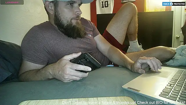 Snapshot of dikdowndaddy chatting on 07-21-26, 10:00 dikdowndaddy online show from 07-21-26, 10:00