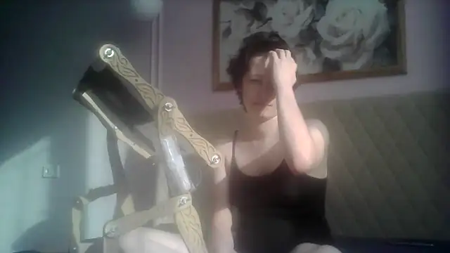 Snapshot of SunElizabeth chatting on 06-12-26, 02:42 SunElizabeth online show from 06-12-26, 02:42