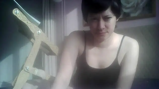 Snapshot of SunElizabeth chatting on 05-19-26, 02:51 SunElizabeth online show from 05-19-26, 02:51