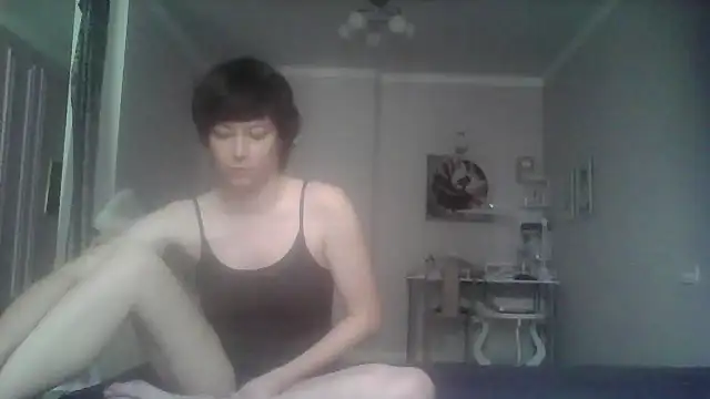 Snapshot of SunElizabeth chatting on 06-17-26, 04:12 SunElizabeth online show from 06-17-26, 04:12