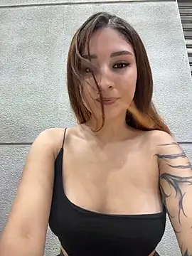 Snapshot of Mon_Cherry chatting on 03-29-26, 01:40 Mon Cherry online show from 03-29-26, 01:40