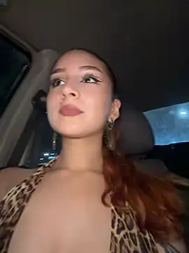 Snapshot of Mon_Cherry chatting on 11-29-25, 01:39 Mon Cherry online show from 11-29-25, 01:39