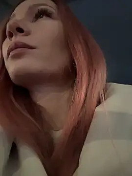 Snapshot of LavenderHot chatting on 02-03-26, 02:32 LavenderHot online show from 02-03-26, 02:32