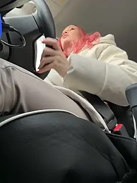 Snapshot of LavenderHot chatting on 02-14-26, 02:45 LavenderHot online show from 02-14-26, 02:45