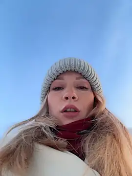 Snapshot of LavenderHot chatting on 02-27-26, 02:12 LavenderHot online show from 02-27-26, 02:12