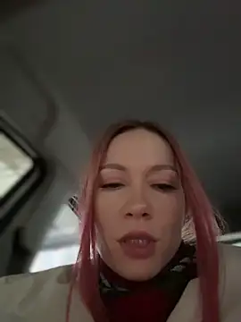 Snapshot of LavenderHot chatting on 02-13-26, 02:33 LavenderHot online show from 02-13-26, 02:33