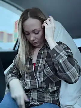 LavenderHot online show from 01-10-26, 02:51