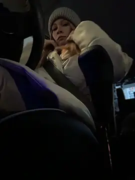 Snapshot of LavenderHot chatting on 02-21-26, 01:40 LavenderHot online show from 02-21-26, 01:40