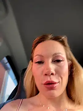 Snapshot of LavenderHot chatting on 07-03-26, 02:29 LavenderHot online show from 07-03-26, 02:29