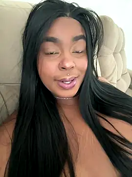 latinababyy online show from 10-17-25, 07:15