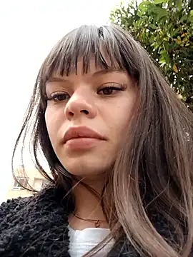 Snapshot of Violeta_12- chatting on 09-10-25, 08:52 Violeta 12- online show from 09-10-25, 08:52