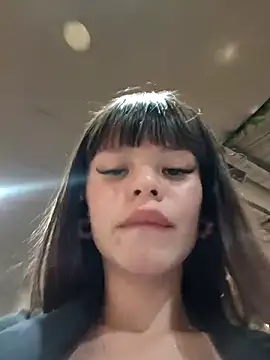 Snapshot of Violeta_12- chatting on 09-18-25, 07:28 Violeta 12- online show from 09-18-25, 07:28