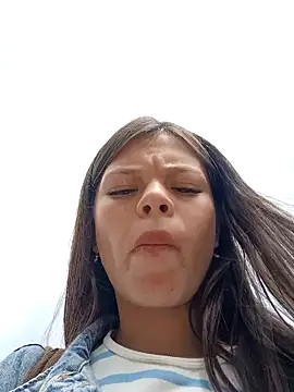 Snapshot of Violeta_12- chatting on 02-11-25, 06:55 Violeta 12- online show from 02-11-25, 06:55