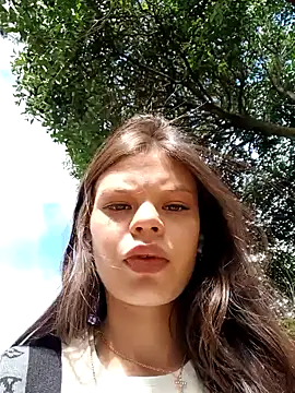 Snapshot of Violeta_12- chatting on 01-25-25, 02:47 Violeta 12- online show from 01-25-25, 02:47