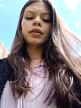 Snapshot of Violeta_12- chatting on 02-19-25, 03:16 Violeta 12- online show from 02-19-25, 03:16