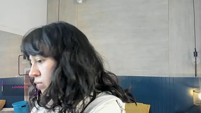 Snapshot of _julietta chatting on 07-03-26, 01:06 julietta online show from 07-03-26, 01:06