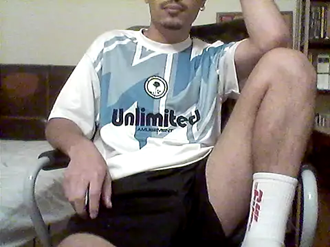 meowwboy online show from 11-18-25, 06:44