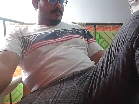 naughtymike0007 online show from 07-12-26, 09:32