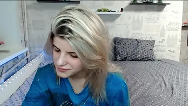 Snapshot of AleksandraFlores chatting on 03-27-26, 05:14 AleksandraFlores online show from 03-27-26, 05:14