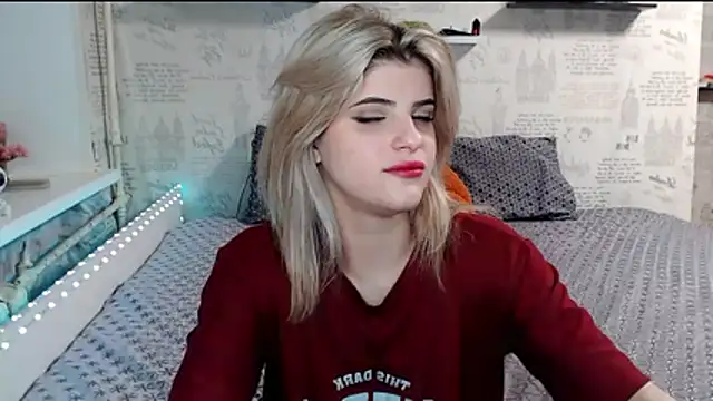 Snapshot of AleksandraFlores chatting on 03-26-26, 11:13 AleksandraFlores online show from 03-26-26, 11:13