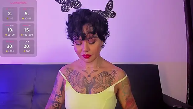 Miiel rosa online show from 10-24-25, 11:42