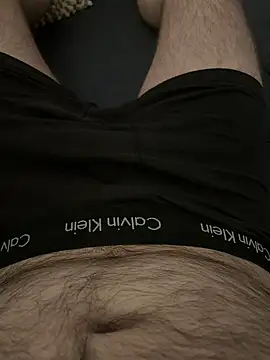 Snapshot of Straightlad95 chatting on 10-12-25, 01:07 Straightlad95 online show from 10-12-25, 01:07