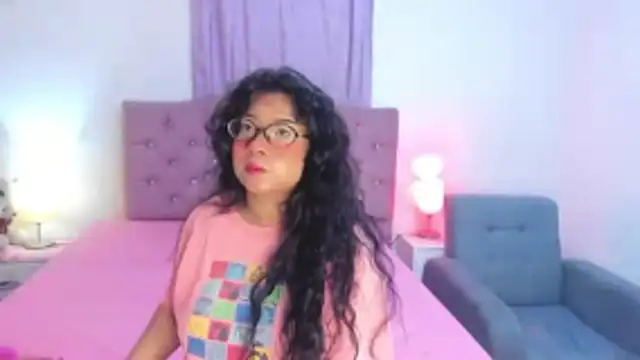 Latinabombsheell online show from 06-17-26, 06:13