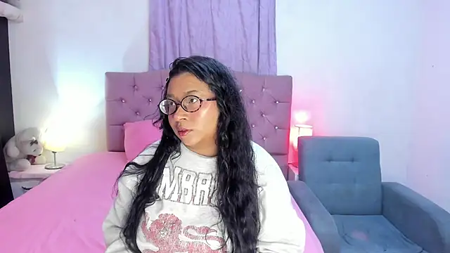 Latinabombsheell online show from 07-08-26, 03:08