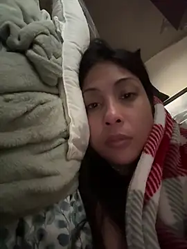 Snapshot of Gin4Cole chatting on 03-11-25, 12:54 Gin4Cole online show from 03-11-25, 12:54