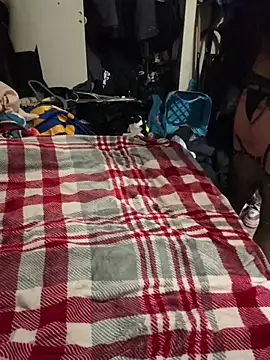 Snapshot of Gin4Cole chatting on 02-20-25, 01:36 Gin4Cole online show from 02-20-25, 01:36