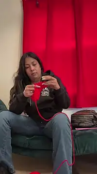 Snapshot of Gin4Cole chatting on 03-05-25, 11:27 Gin4Cole online show from 03-05-25, 11:27