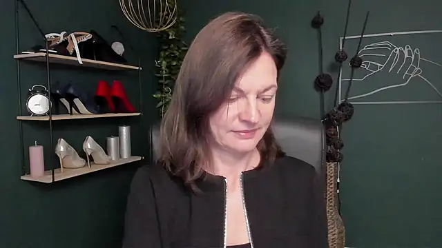 VivianWILD online show from 09-30-25, 06:41