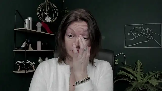 VivianWILD online show from 01-14-26, 07:01