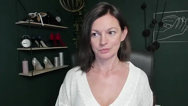 VivianWILD online show from 09-24-25, 08:21