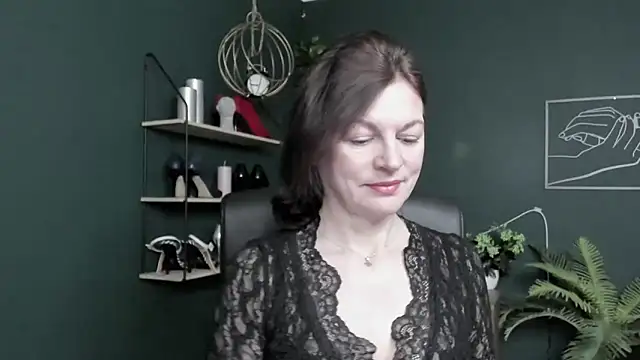 VivianWILD online show from 04-23-26, 06:53