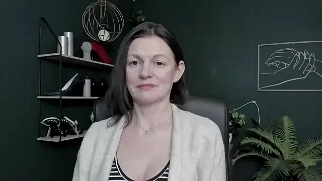 VivianWILD online show from 02-10-26, 07:13