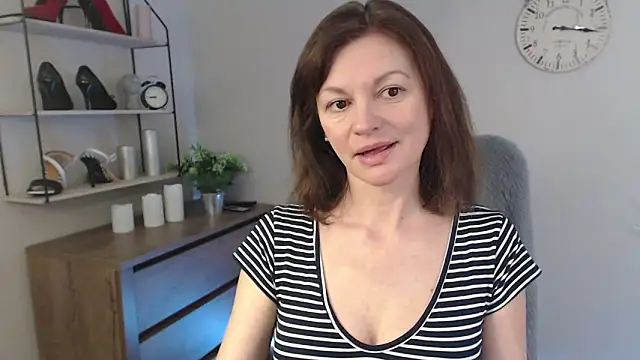 VivianWILD online show from 03-07-25, 05:29