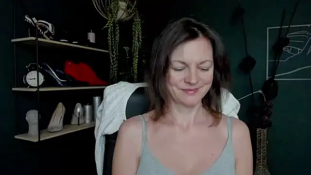 VivianWILD online show from 03-20-25, 07:14