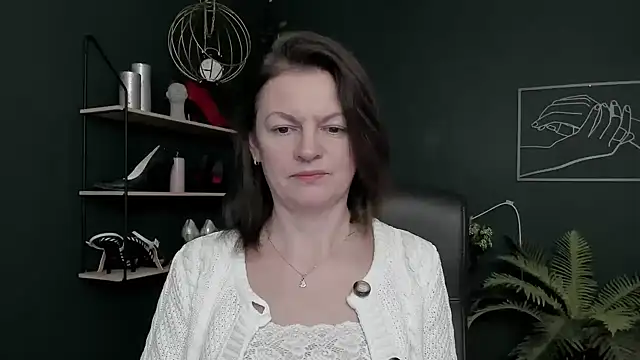 VivianWILD online show from 02-13-26, 07:08